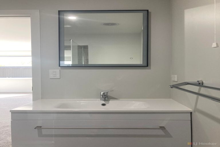 Photo of property in 8b Holmes Street, Waimate, 7924