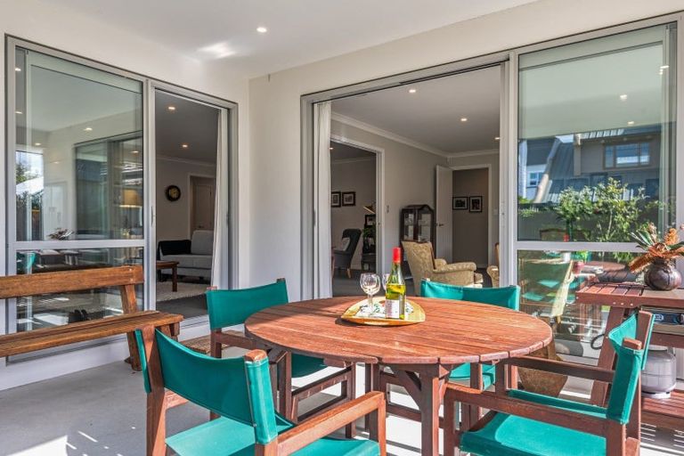 Photo of property in 33 Elmira Avenue, Hokowhitu, Palmerston North, 4410