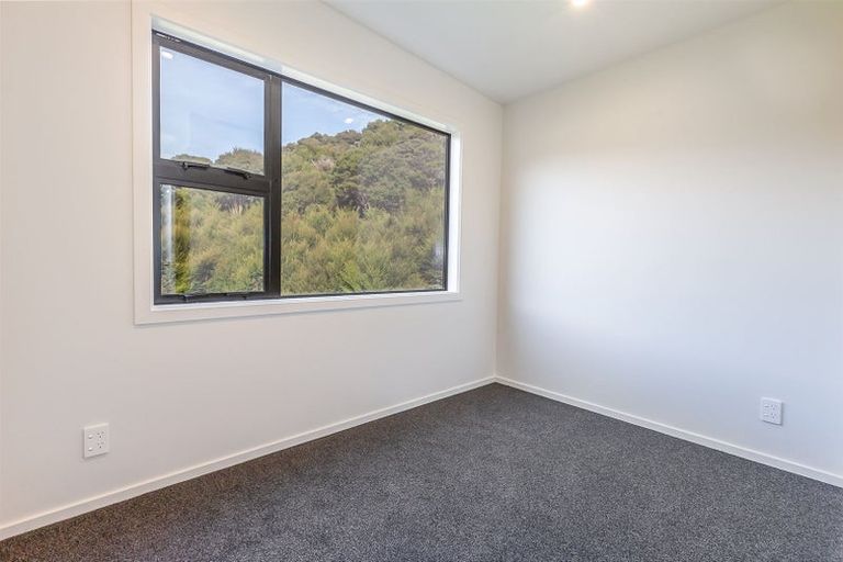 Photo of property in 9 Hastings Grove, Wainuiomata, Lower Hutt, 5014
