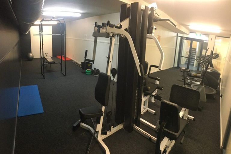 Photo of property in Luxford Villas, 115/72 Herald Street, Berhampore, Wellington, 6023