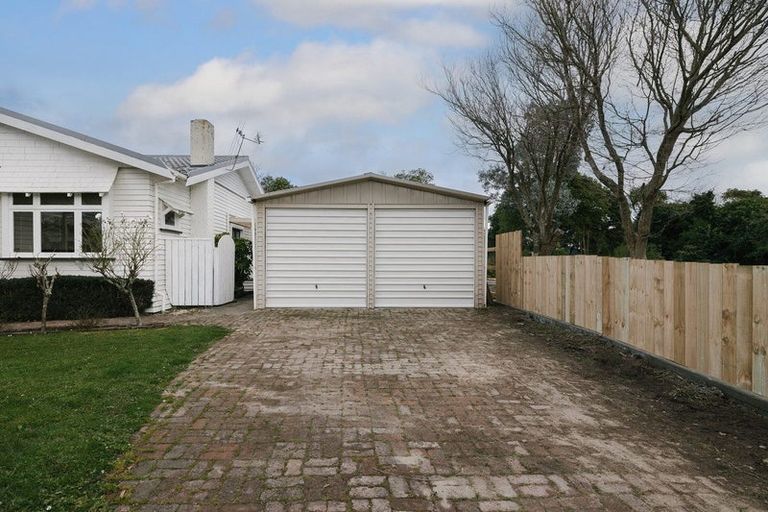 Photo of property in 20 South Street, West End, Palmerston North, 4410