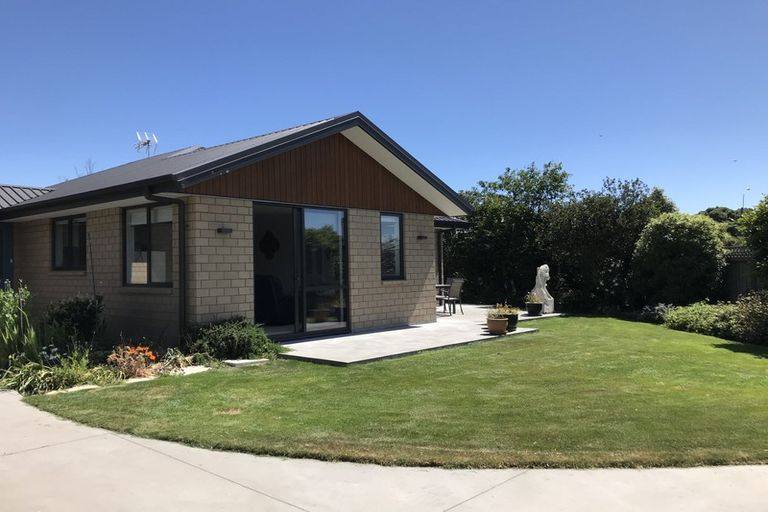 Photo of property in 83 Kotuku Crescent, Woolston, Christchurch, 8023