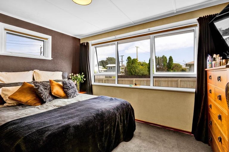 Photo of property in 5 Belair Avenue, Blagdon, New Plymouth, 4310