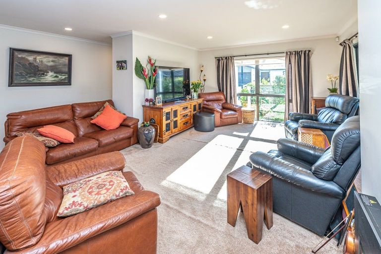 Photo of property in Caversham Park, 2/2 Caversham Road, Westmere, Whanganui, 4501