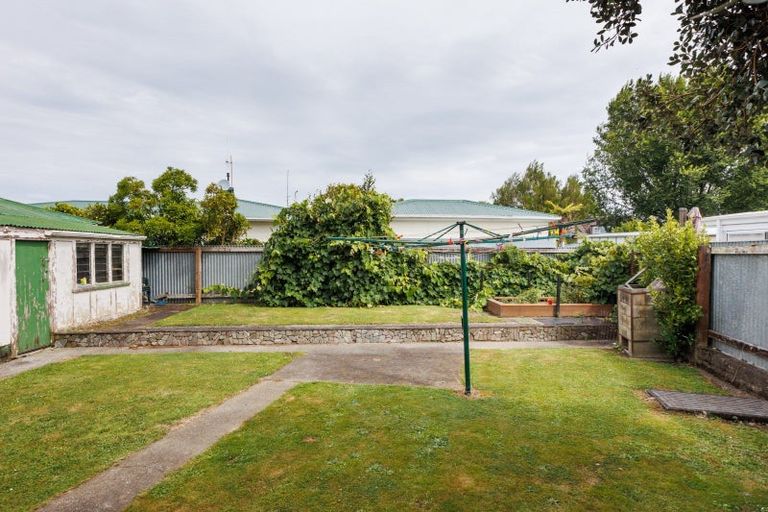 Photo of property in 84 Brightwater Terrace, Terrace End, Palmerston North, 4410