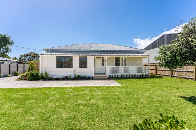 Photo of property in 14 Iti Street, Otaki, 5512