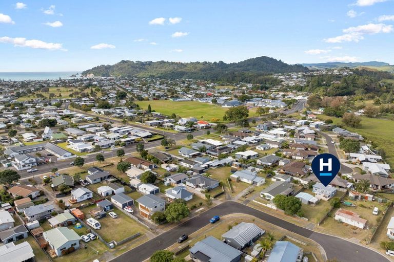 Photo of property in 124 Hampton Road, Whangamata, 3620
