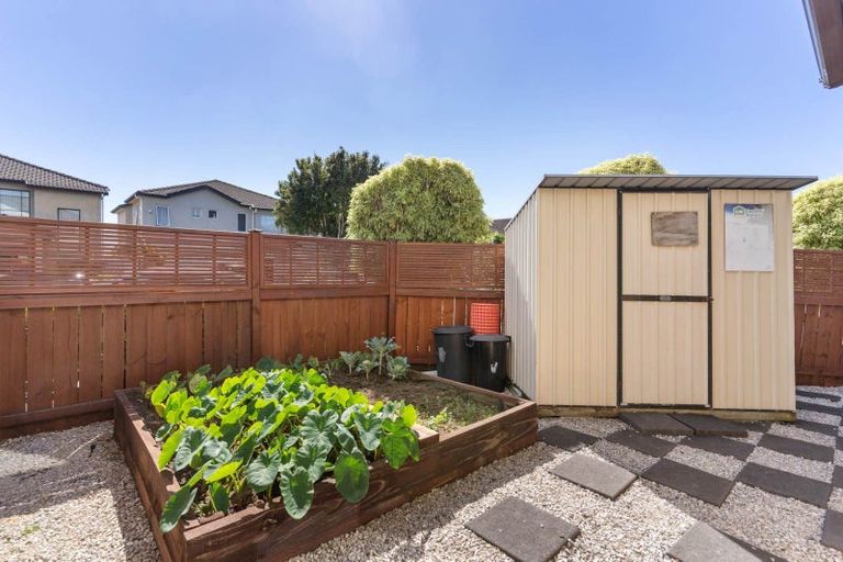 Photo of property in 16 Janway Avenue, Flat Bush, Auckland, 2016