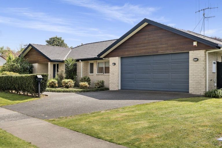 Photo of property in 1 Inverness Drive, Pyes Pa, Tauranga, 3112