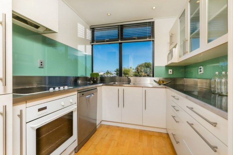 Photo of property in 58/45 Stanley Road, Stanley Point, Auckland, 0624