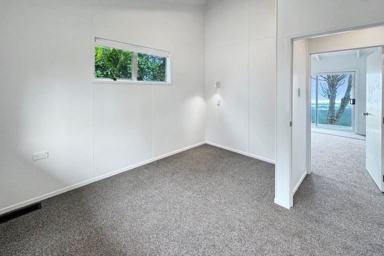Photo of property in 51 Oaia Road, Muriwai, Waimauku, 0881