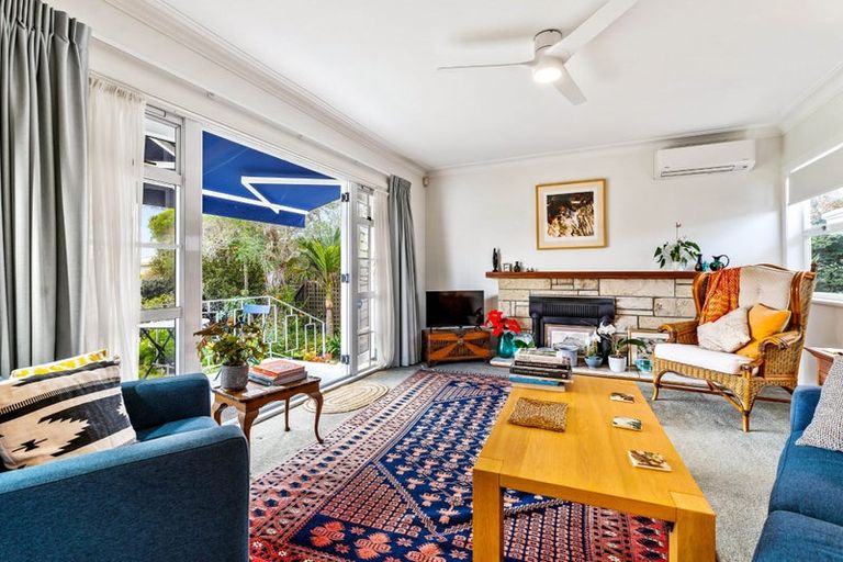 Photo of property in 6 George Point Road, Onerahi, Whangarei, 0110