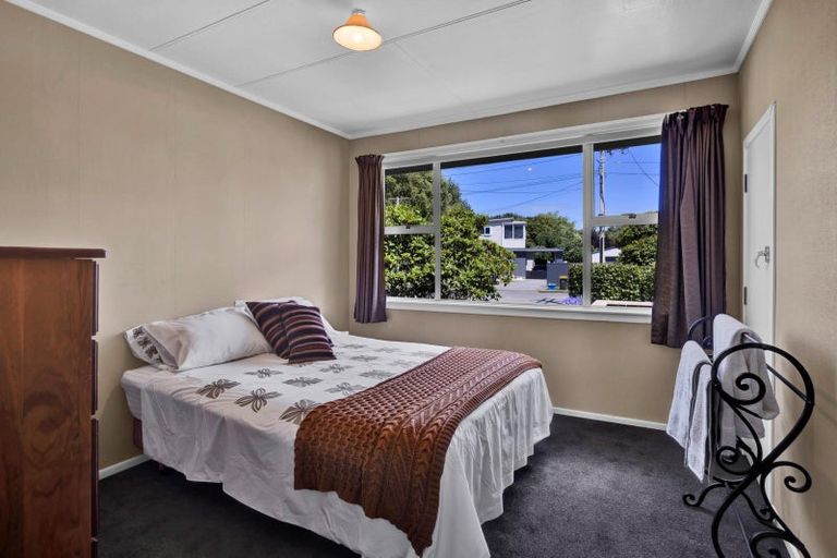 Photo of property in 3 Fyson Place, Hawera, 4610