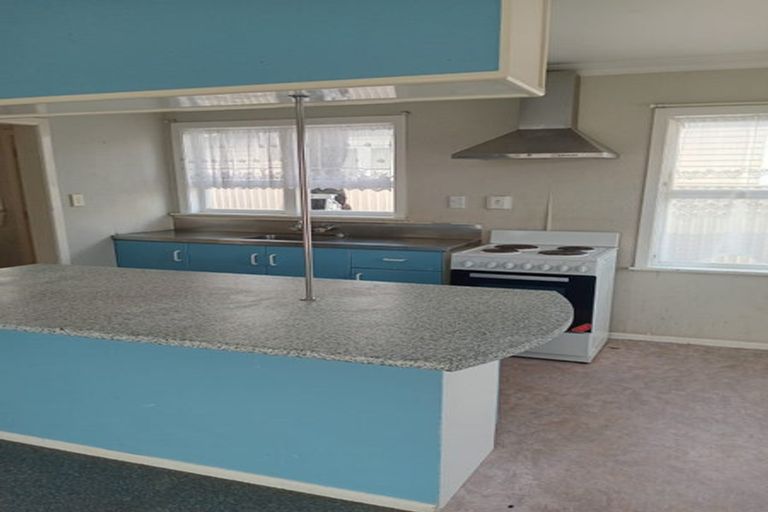 Photo of property in 137 Liverpool Street, Levin, 5510