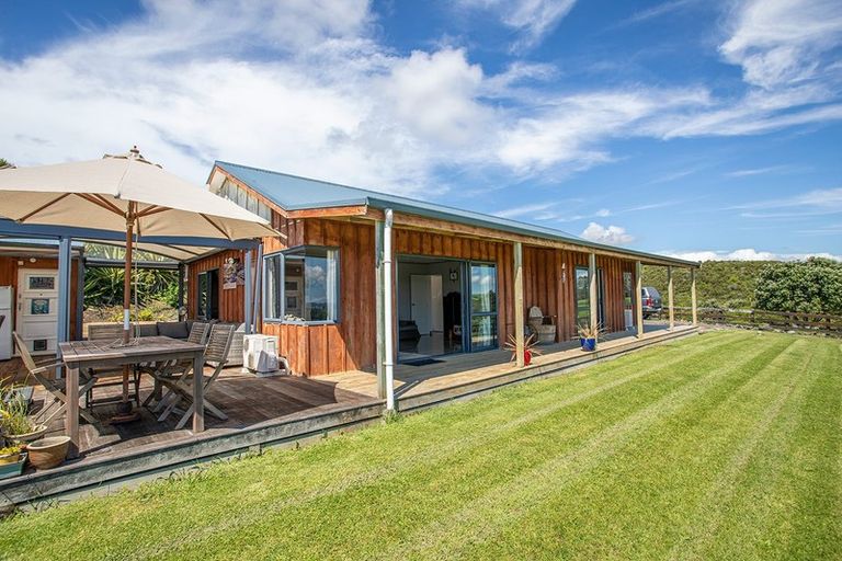 Photo of property in 2708 Kaipara Coast Highway, Glorit, Warkworth, 0984