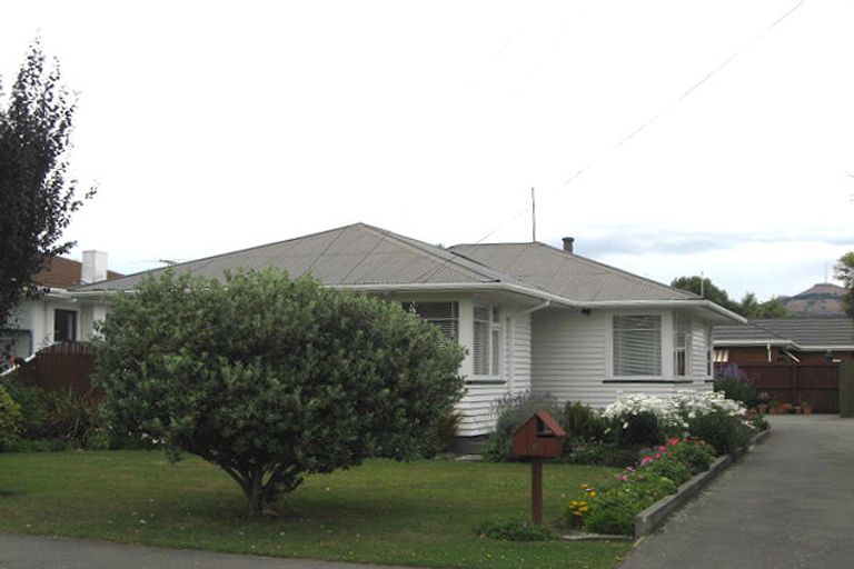 Photo of property in 2/15 Gainsborough Street, Hoon Hay, Christchurch, 8025