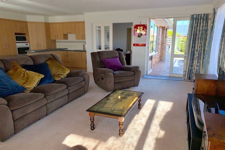 Photo of property in 1 Baltic Place, Northwood, Christchurch, 8051