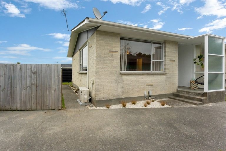 Photo of property in 256b Wellington Road, Wainuiomata, Lower Hutt, 5014