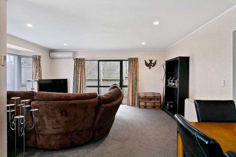 Photo of property in 2/6 The Grove, Nukuhau, Taupo, 3330