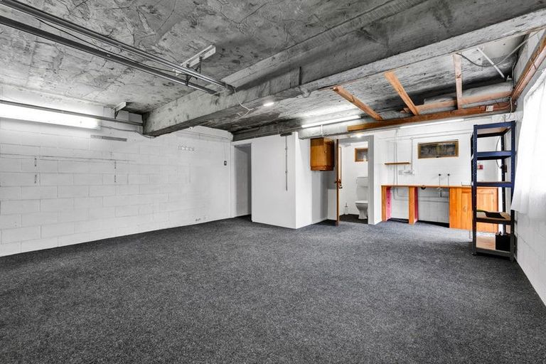 Photo of property in 22 Nevada Drive, Merrilands, New Plymouth, 4312