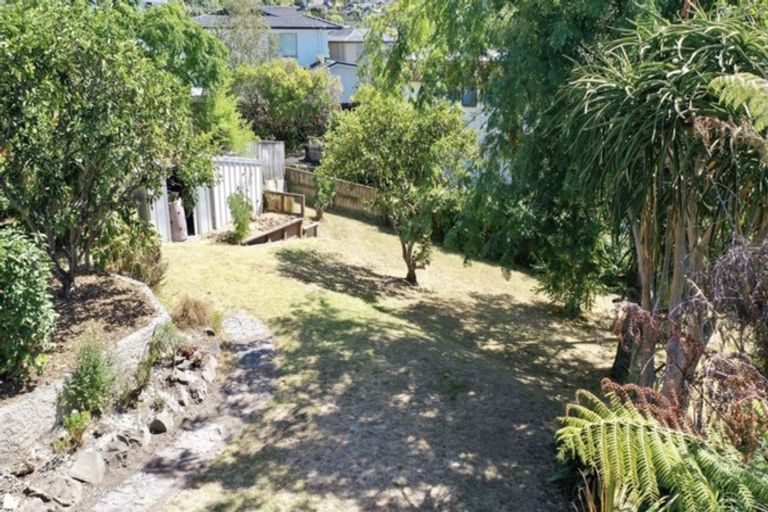 Photo of property in 5 Mayfair Crescent, Mairangi Bay, Auckland, 0630