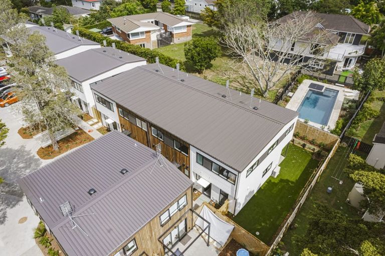 Photo of property in 10/63 Hillcrest Avenue, Hillcrest, Auckland, 0627