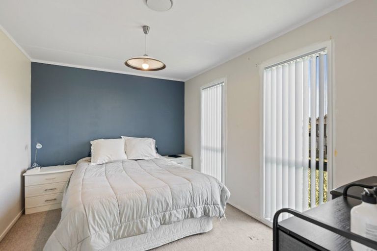 Photo of property in 8 Oleander Place, Bell Block, New Plymouth, 4312