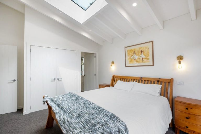 Photo of property in 2 Ludlam Street, Seatoun, Wellington, 6022