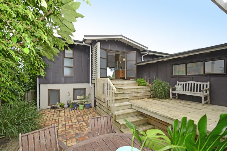 Photo of property in 71 Clinton Road, Tawharanui Peninsula, Warkworth, 0986