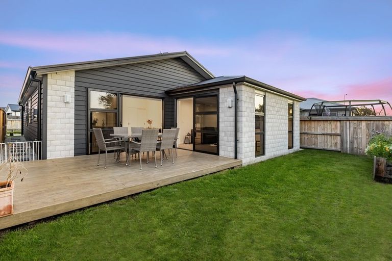 Photo of property in 60 Franks Way, Papamoa Beach, Papamoa, 3118