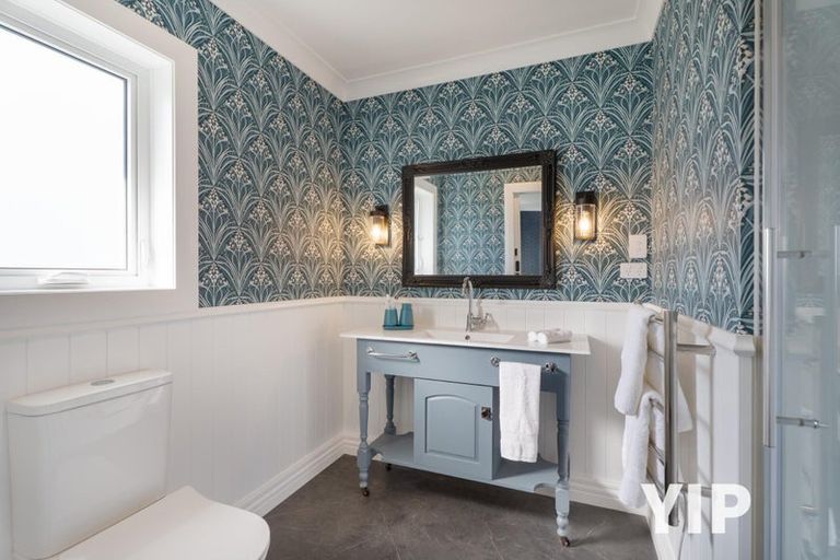 Photo of property in 4 Glenside Road, Glenside, Wellington, 6037