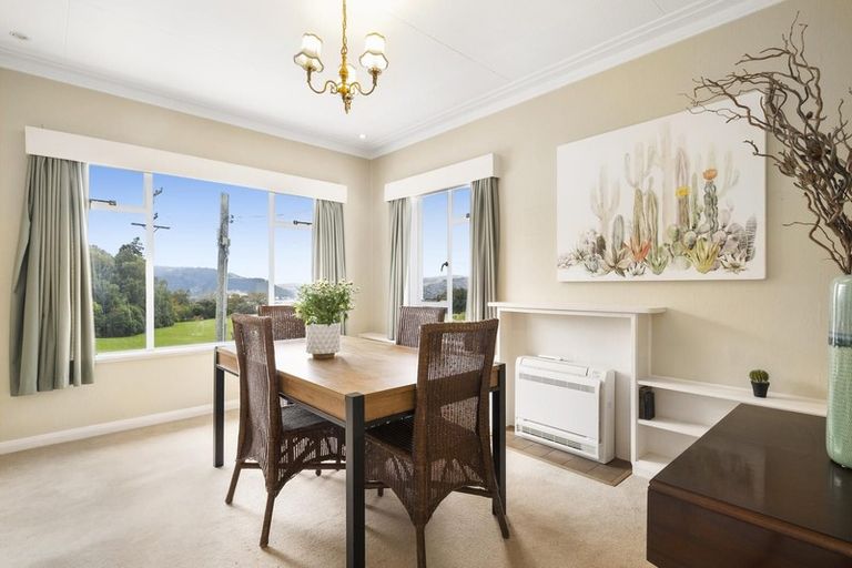 Photo of property in 129 Eglinton Road, Mornington, Dunedin, 9011