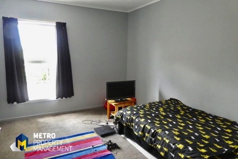 Photo of property in 40 Centennial Avenue, Helensburgh, Dunedin, 9010