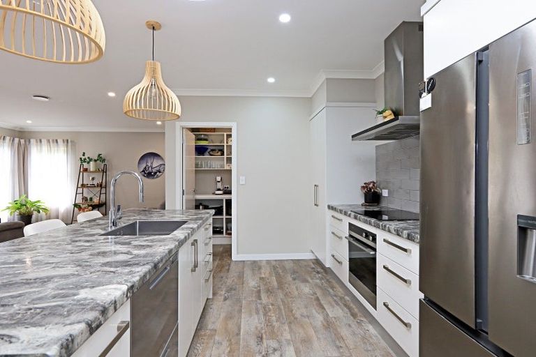 Photo of property in 25 Young Place, Taradale, Napier, 4112