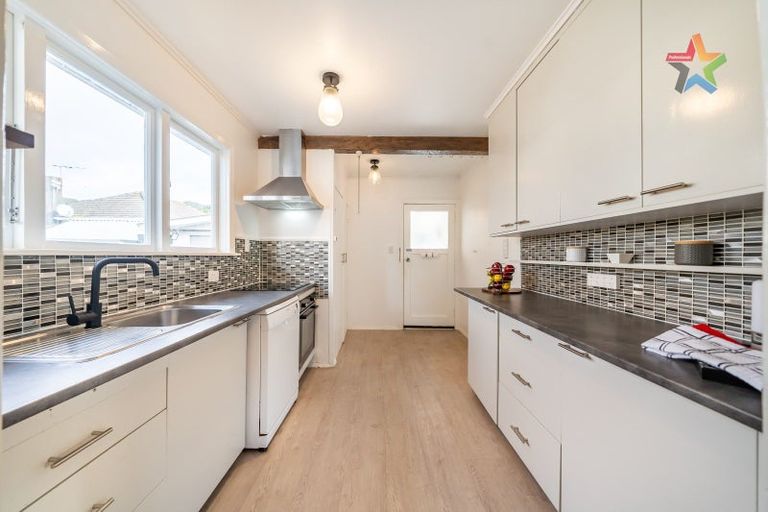 Photo of property in 3 Totara Street, Wainuiomata, Lower Hutt, 5014