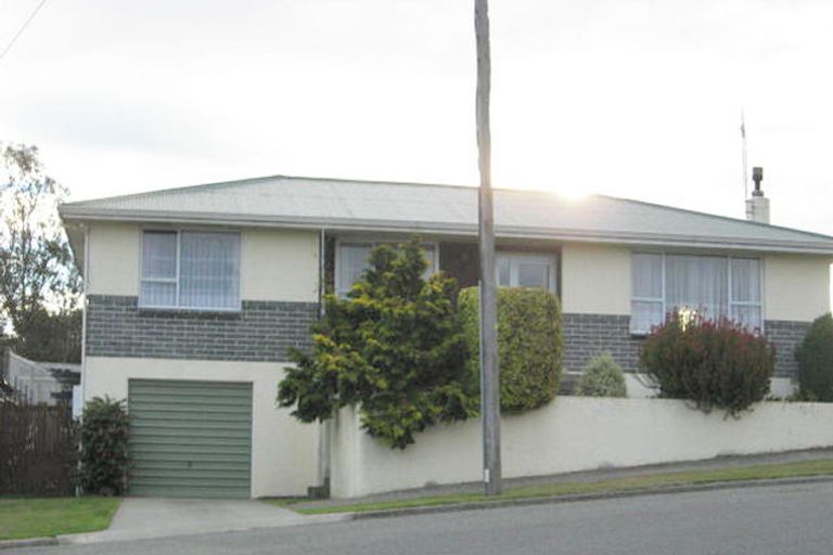 Photo of property in 17a Holmes Street, Holmes Hill, Oamaru, 9401