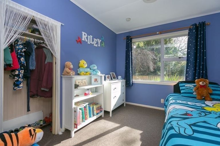 Photo of property in 5a Marina Grove, Frankleigh Park, New Plymouth, 4310