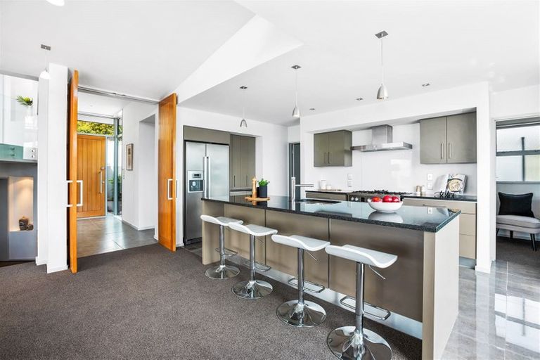 Photo of property in 4 Gazelle Lane, Redcliffs, Christchurch, 8081