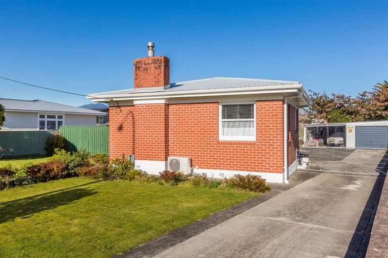 Photo of property in 634 Queen Street East, Levin, 5510