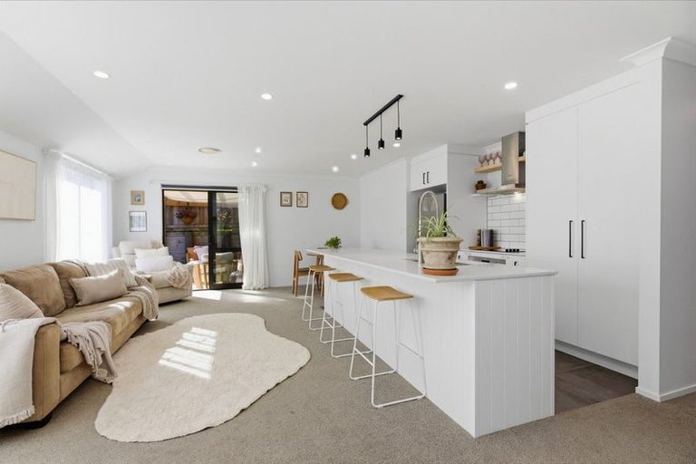 Photo of property in 29 Pakanga Grove, Pyes Pa, Tauranga, 3112