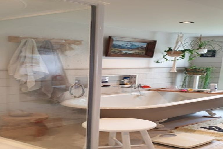 Photo of property in 14 Maning Street, Kohukohu, 0491