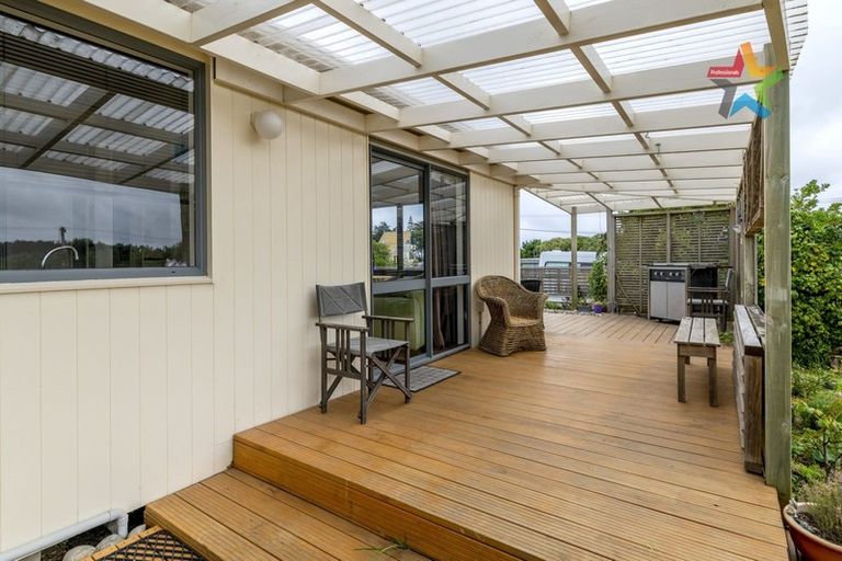 Photo of property in 341 Te Horo Beach Road, Te Horo Beach, Otaki, 5581