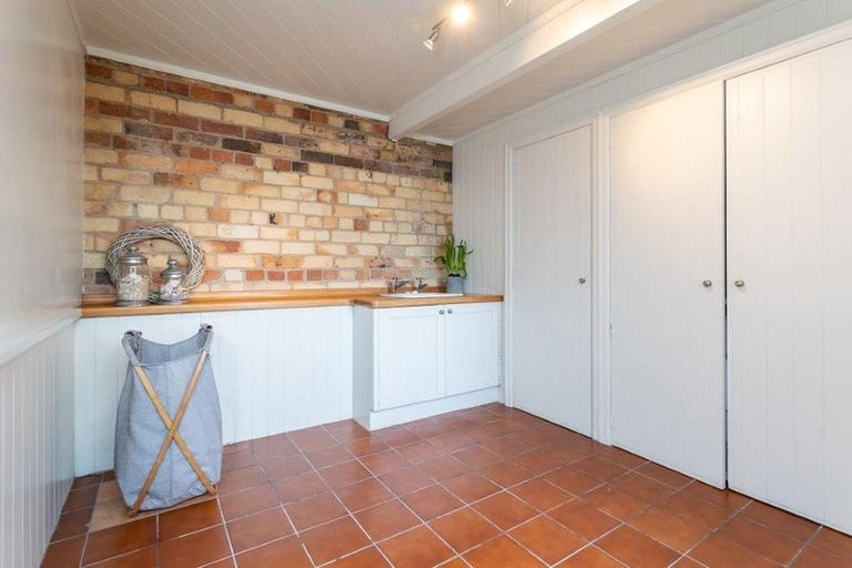 Photo of property in 8a Alberon Street, Parnell, Auckland, 1052