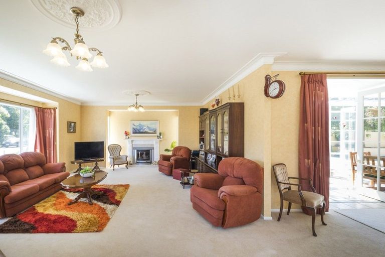 Photo of property in 1 Pastoral Lane, Hokowhitu, Palmerston North, 4410