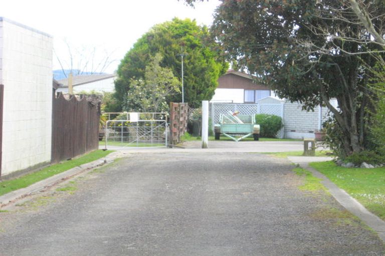 Photo of property in 20 Matipo Place, Edgecumbe, 3120