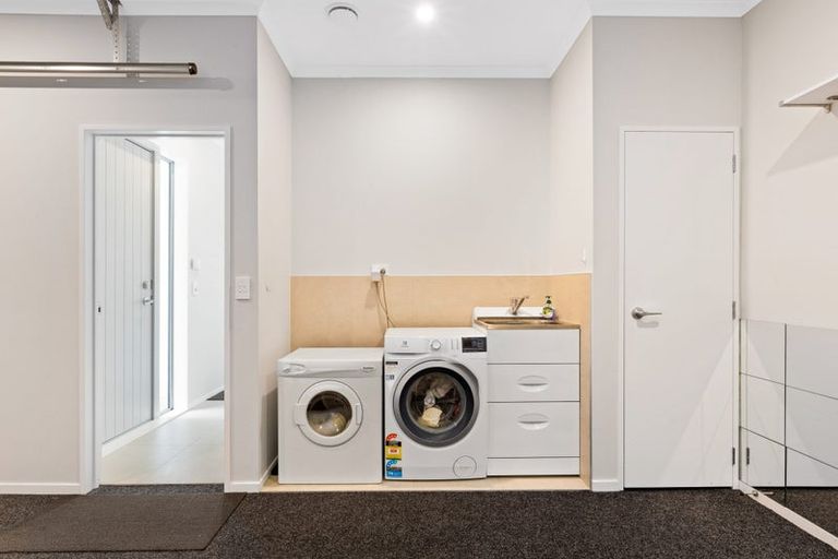 Photo of property in 6a Kuku Avenue, Red Beach, 0932