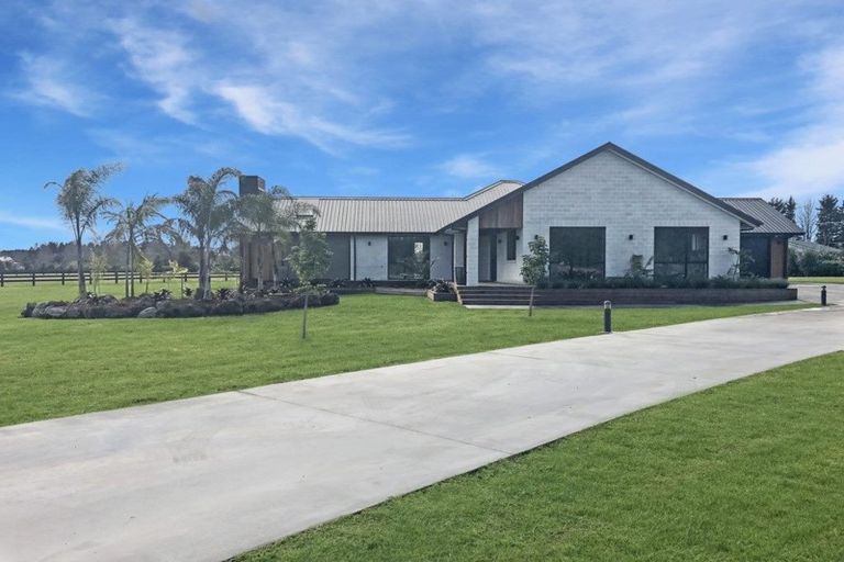 Photo of property in 2 Puriri Park Lane, Waipapa, 0230