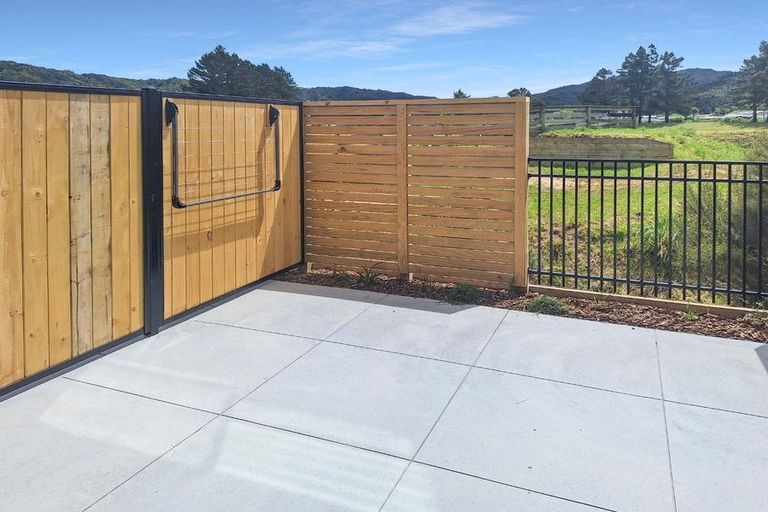 Photo of property in 61 Te Ara O Papatahi, Wainuiomata, Lower Hutt, 5014