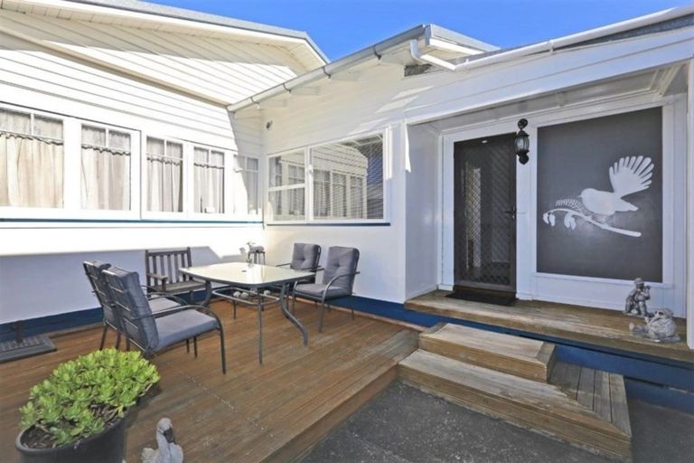 Photo of property in 108 Mclean Street, Saint Leonards, Hastings, 4120