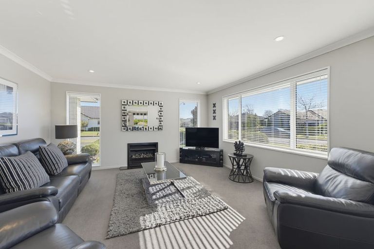 Photo of property in 25 Parklea Avenue, Halswell, Christchurch, 8025